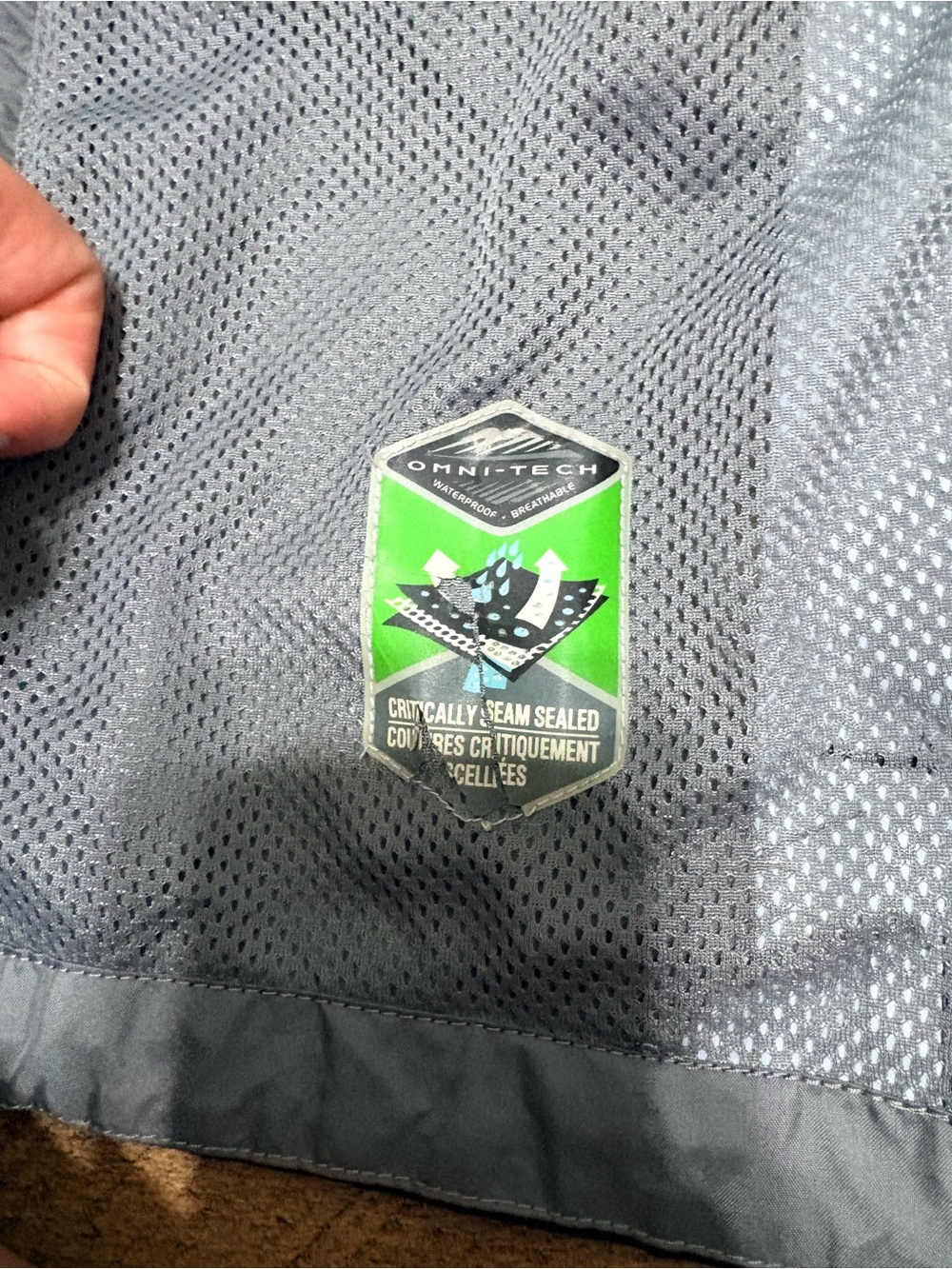 Columbia Youth Size 8 Omni-Tech Waterproof Hooded Rain Jacket Black Gray - Picture 2 of 6
